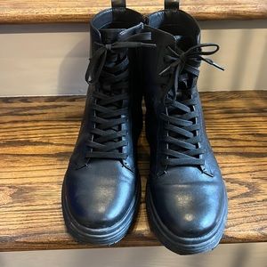 Black Geox Boots size 39 (9)